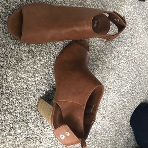 Brown heel shoes